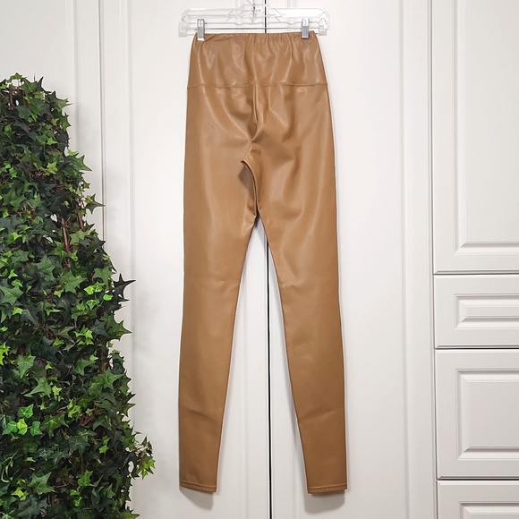 🌿 Wilfred Free *RARE* Vegan Leather Camel Daria Leggings, Size S ~ EUC - Picture 8 of 10